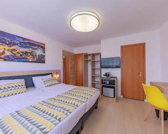 Christina Residence - Budapest - Bedroom