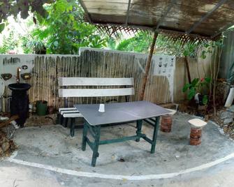 Accommodation For all Professionals - Galle - Patio