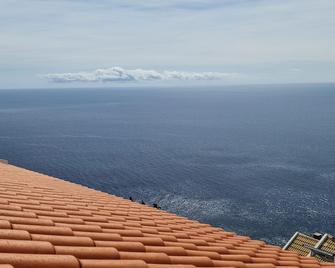 Villa-Kasia Ocean View Studios - Caniço - Balcón