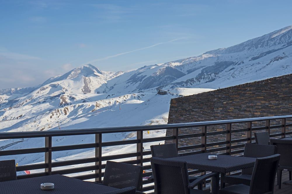 فندق وسبا شاهداق