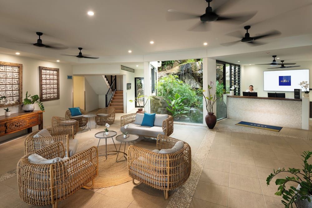 ذا سيبيل ويت صندايز آيرلي بيتش