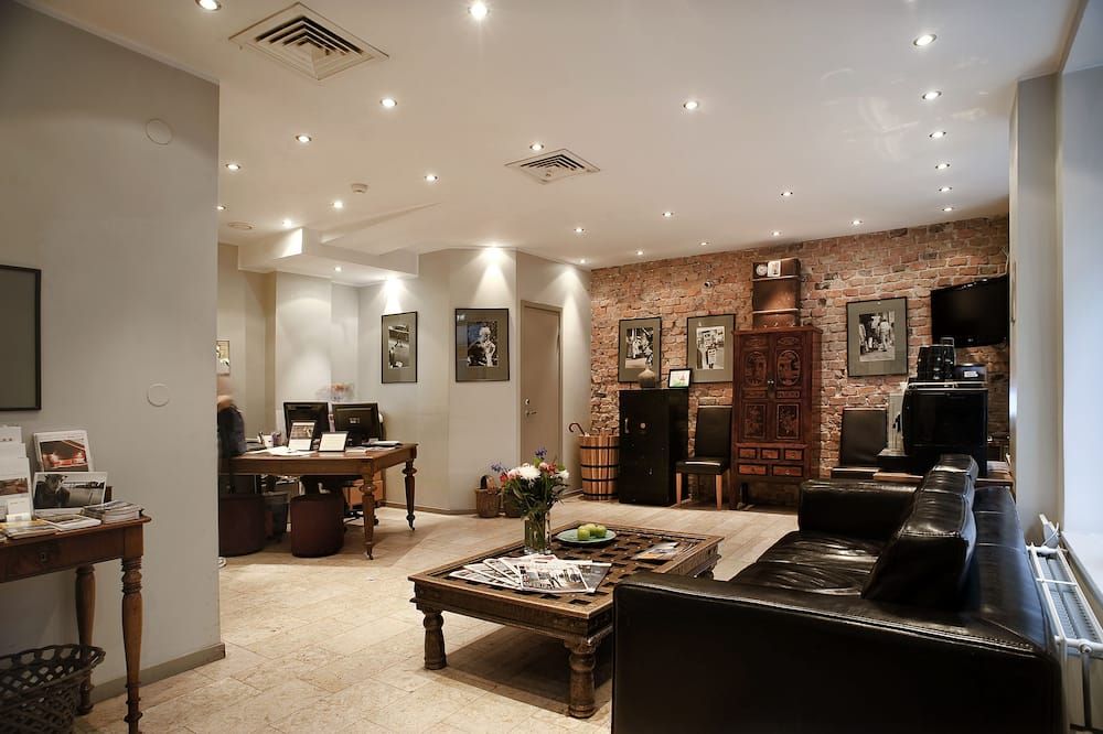 Other view of Rex Hotel