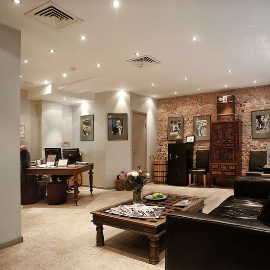 Other view of Rex Hotel