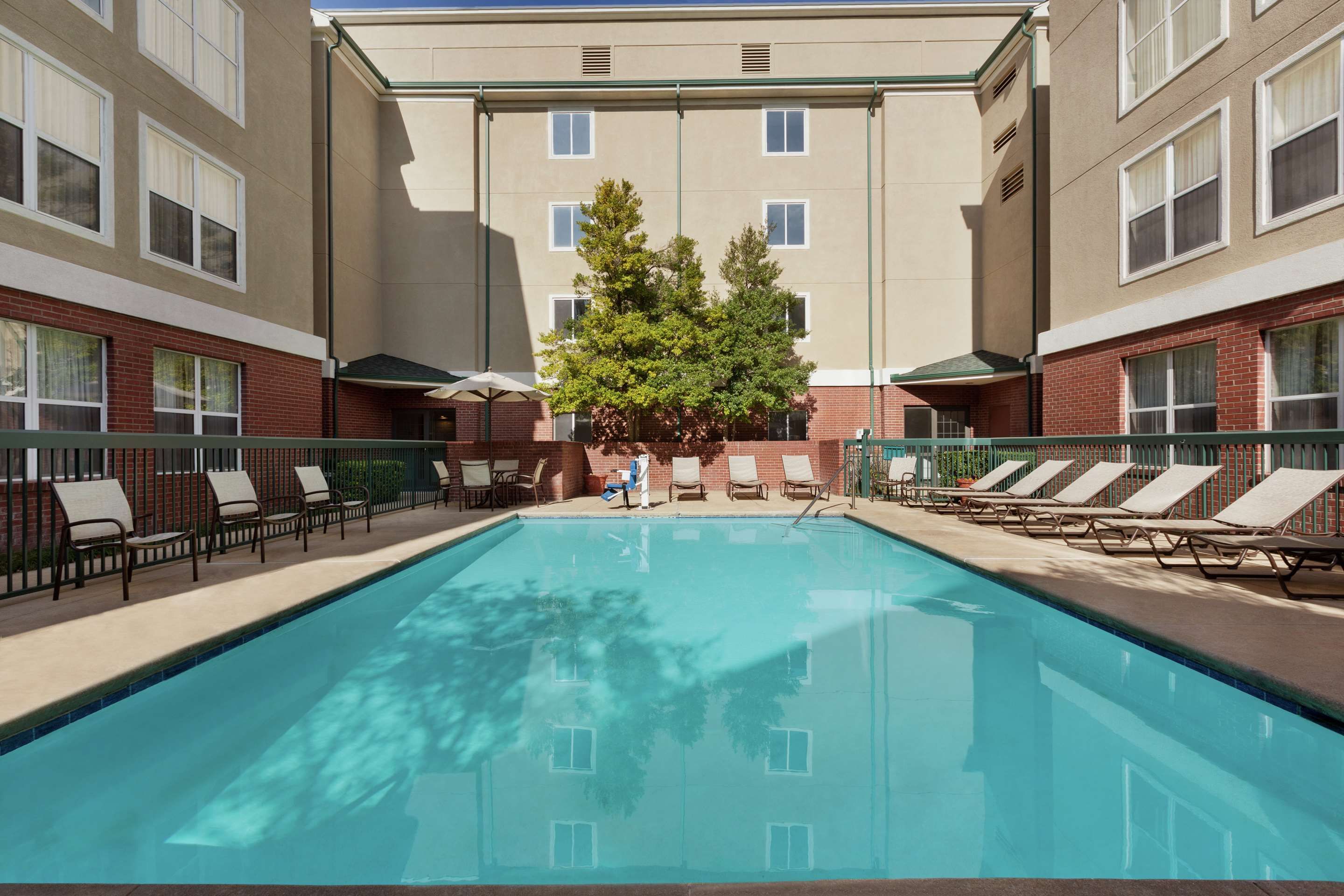 Homewood Suites by Hilton North Dallas - Plano thumbnail 3