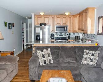 Winterplace Ski In Ski Out First Floor D104 - Ghent - Kitchen