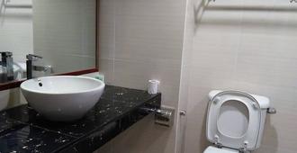 Casuarina Hotel - Kota Kinabalu - Casa de banho