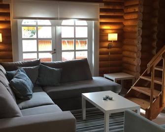Log Cabin With Wlan Directly On The Lake: \'Traumhafter Idylle\' - Rastede - Sala de estar