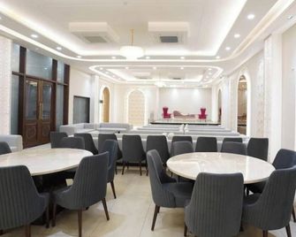 Su Casa Banquets & Hotel - Jhājra