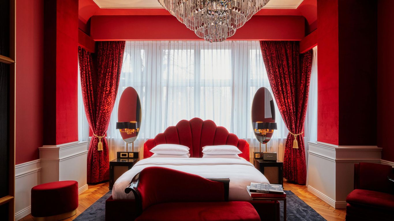 프로보케이터, 베를린, 서클 컬렉션의 일부