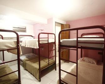 Hola Hostel - San Paolo del Brasile - Camera da letto