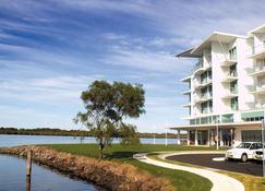 Ramada Hotel And Suites Ballina Byron - Ballina - Rakennus