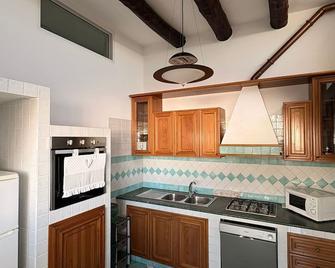 Sunny Terrace Retreat - Ischia - Küche