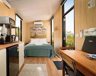 Bush Serenity by the Sea by Tiny Away - Bolwarra - Bedroom