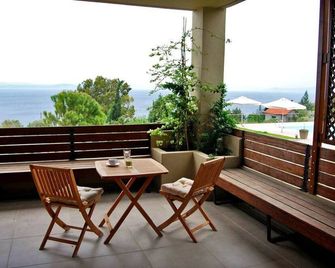 Astrolabe Hotel - Rovies - Balcón