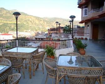 Hotel Aroma Palace - Chamba - Balcón