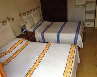 Hostal Casa Castillo Bed & Breakfast - Morelia - Habitación