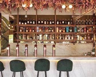 Bunjongburi Hotel - Surat Thani - Bar