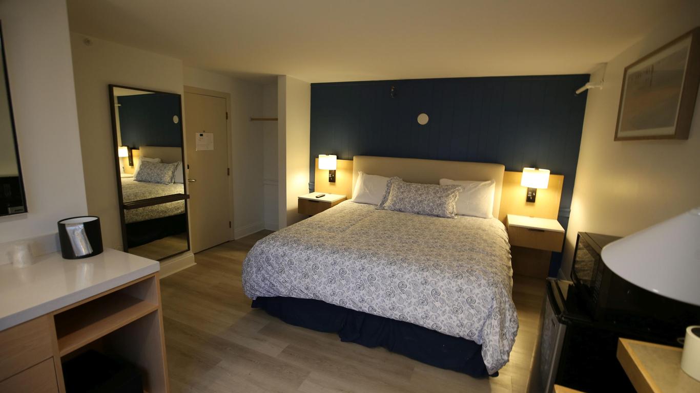 Harborline Hotel