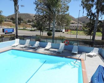 Lotus of Lompoc - A Great Hospitality Inn - Lompoc - Pool