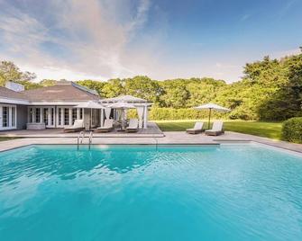 Hamptons / Sagaponack Chic: A Luxurious Escape Awaits - Sagaponack