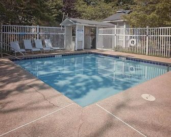 7- Rock Island Cottage - Lookout Mountain - Pool