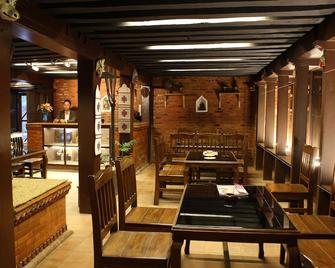 Hiranya Guest House - Patan - Restaurante