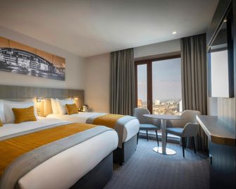 Maldron Hotel Manchester City Centre - Manchester - Bedroom