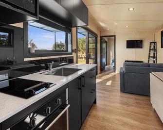 Peace in Paradise - Tokerau Beach Holiday Home - Karikari Peninsula - Kitchen
