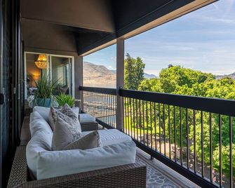 Designer Penthouse - Downtown Waterfront! - Kelowna - Balcón