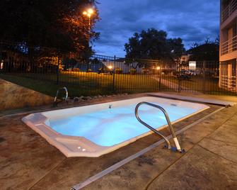 The Christie Lodge - All Suite Property - Avon - Pool
