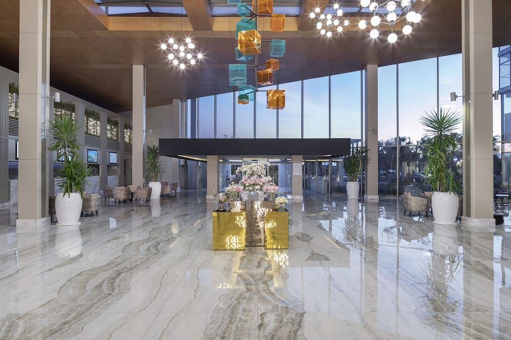 Nirvana Cosmopolitan