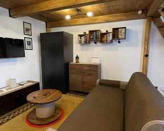 Theroom - Catania - Living room