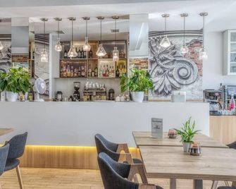 Dom Oliwski - Gdansk - Bar