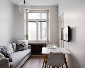Cozy Studio Apartment in Kallio - Helsinki - Sala de estar