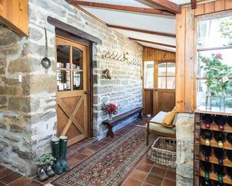 Grand Cru Estate Homestead - Springton