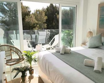 Brand New CalaDoy at 150 meters from Canyamel Beach, Pool & Garden, Solarium - Canyamel - Habitación