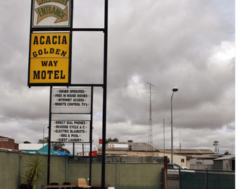 Acacia Golden Way Motel - West Wyalong - Piscina
