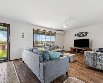 Cable's Beach House - Lancelin - Sala de estar