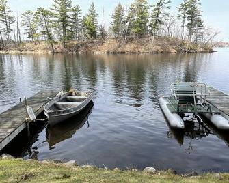 All seasons cabin getaway - Balsam Lake - Outdoors view