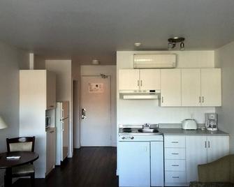 Duvernay Studios And Suites - Gatineau - Kitchen