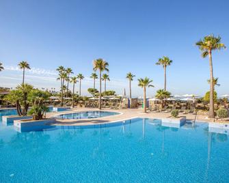 Hipotels Barrosa Palace & Spa - Chiclana de la Frontera - Pool