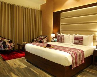 Hotel Wj Grand - Jalandhar - Slaapkamer