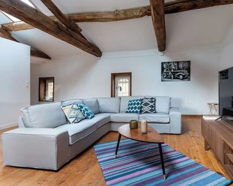 Time Gold - Ars-sur-Formans - Wohnzimmer