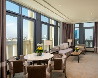 The Hotel Galleria Jeddah, Curio Collection by Hilton - Τζέντα - Σαλόνι