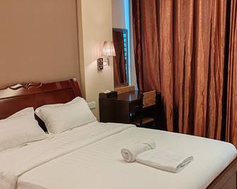 Hotel Prima - Sandakan - Yatak Odası