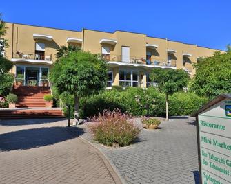 Hotel Le Acacie - Capoliveri - Building