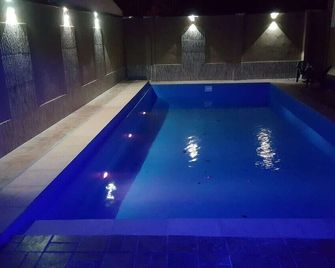 Hotel Tierra Colorada - Puerto Iguazú - Piscina