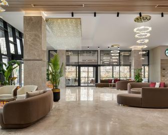 Ramada Residences by Wyndham Istanbul Haramidere - Büyükçekmece - Salónek