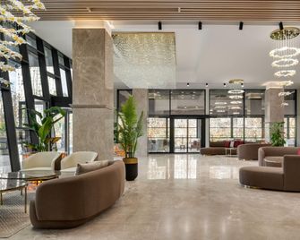 Ramada Residences by Wyndham Istanbul Haramidere - בייצ'קמג'ה - לובי