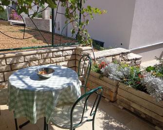 Apartment Brane - Bol - Patio